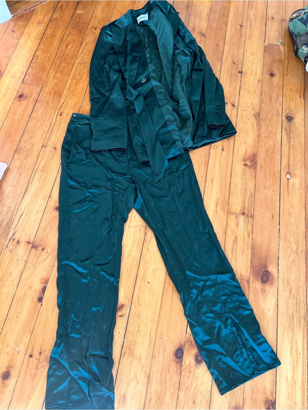Lattelier Tie-Waist Blazer & Front Slit Trouser Set in Dark Green s/m - Picture 2 of 14